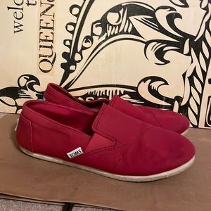 TOMS
